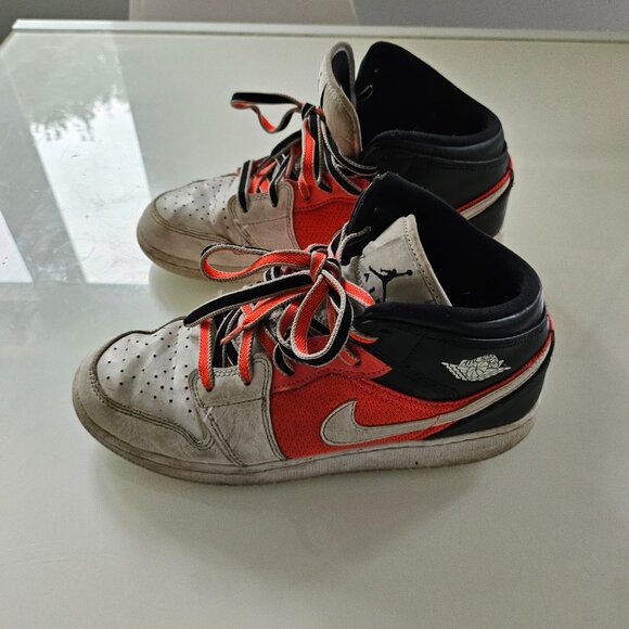 Shoes (Used) Steph Curry & bonus Air Jordan - Picture 10 of 12
